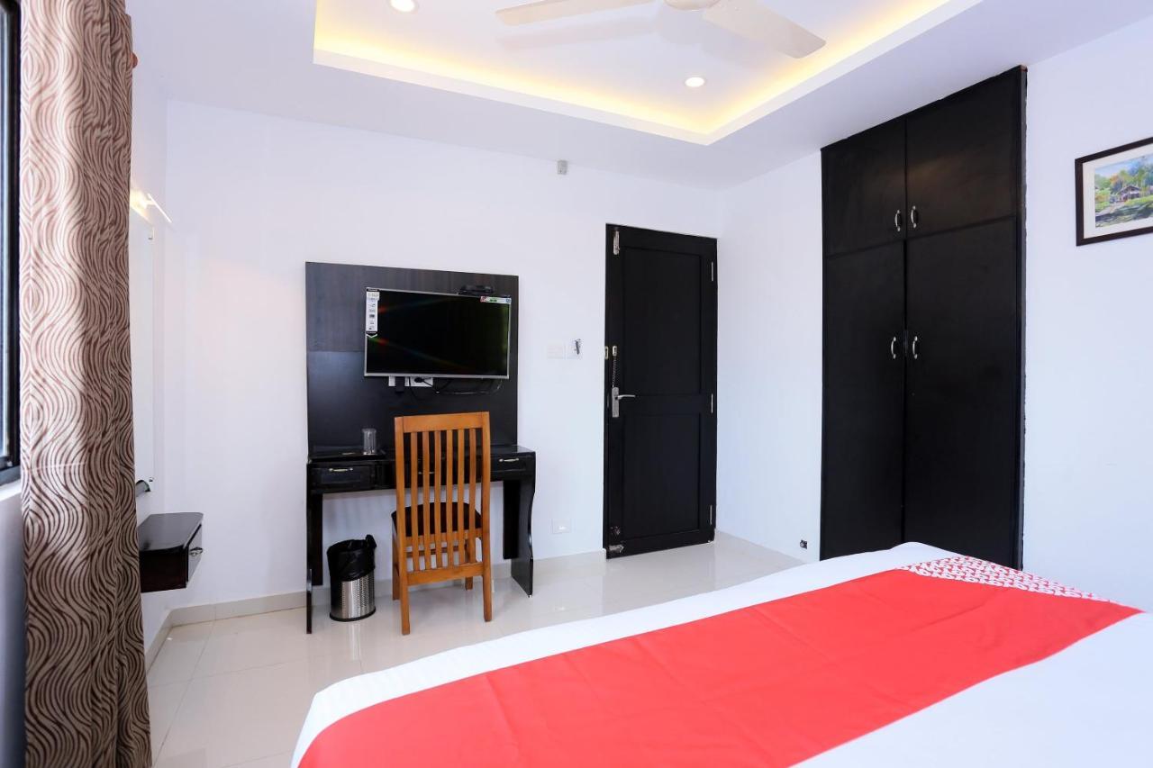 Capital O 61059 Green Life Hotel Kochi Eksteriør billede