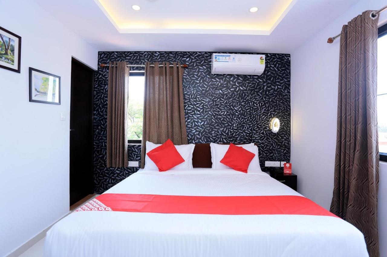 Capital O 61059 Green Life Hotel Kochi Eksteriør billede