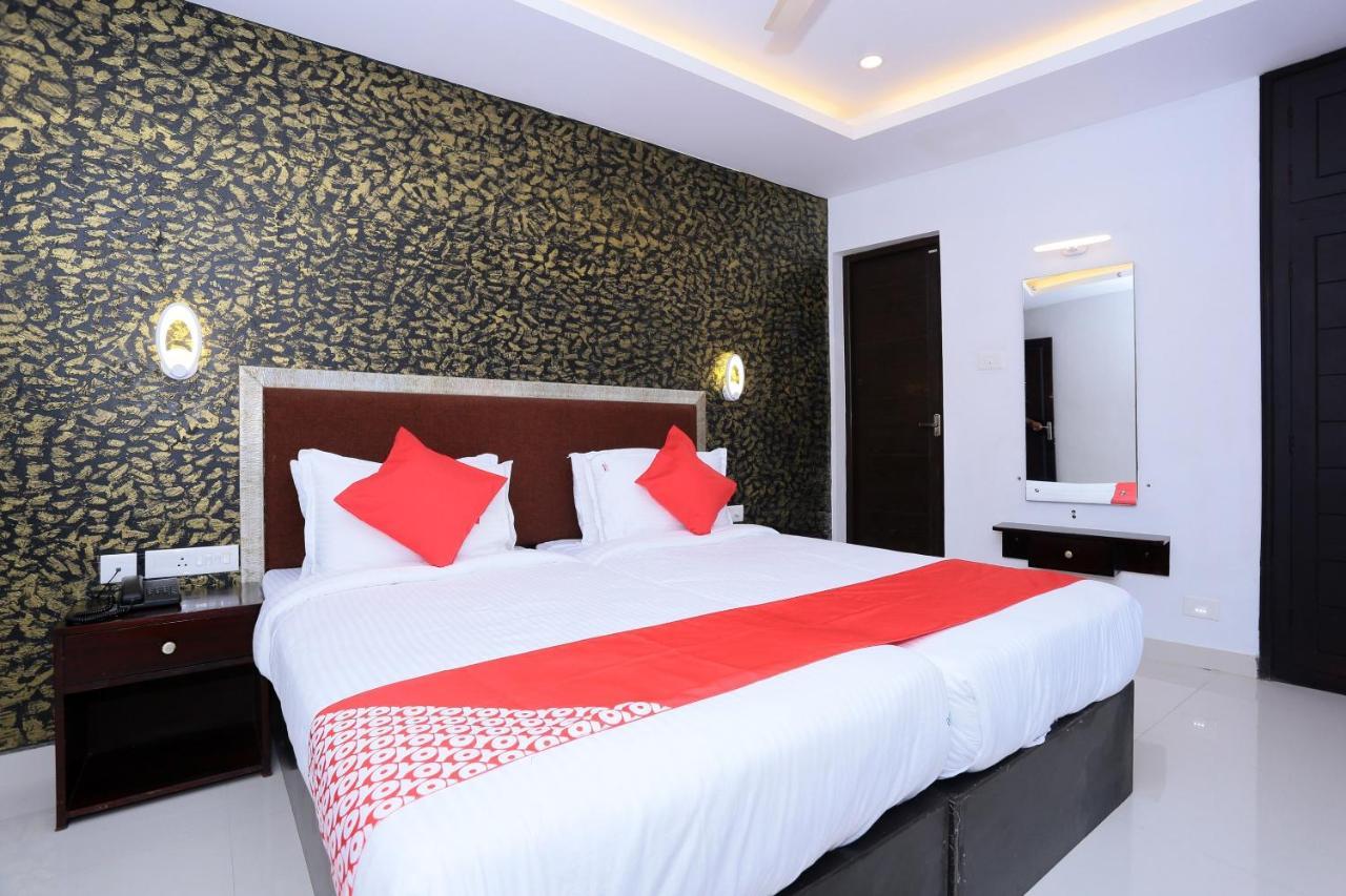 Capital O 61059 Green Life Hotel Kochi Eksteriør billede